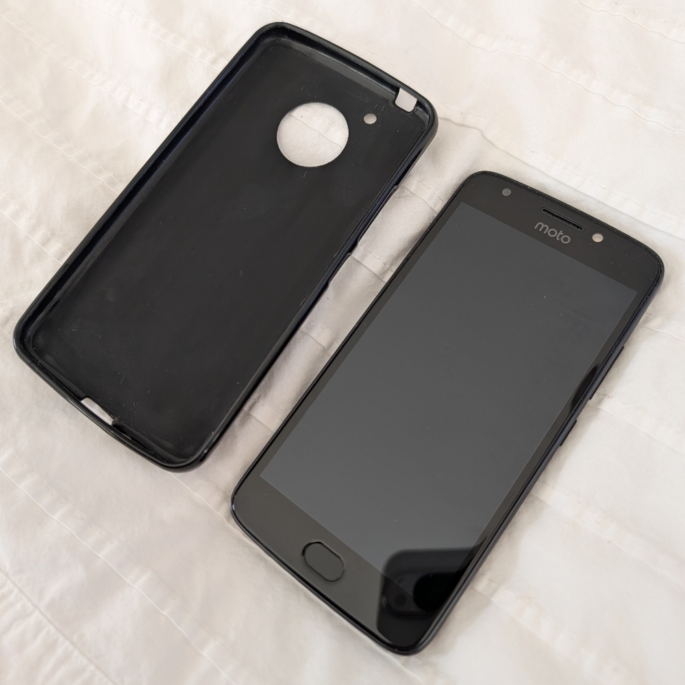 Motorola E4 & Case - Black - Small Compact Smart Phone